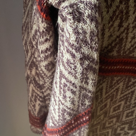 Ruby Moon Tribal Print Sweater - Picture 4 of 5